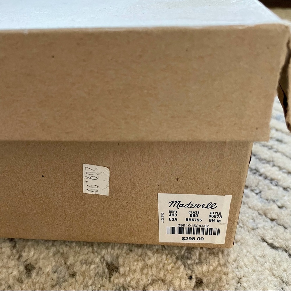 Madewell Archive Leather Boot - Picture 4 of 9